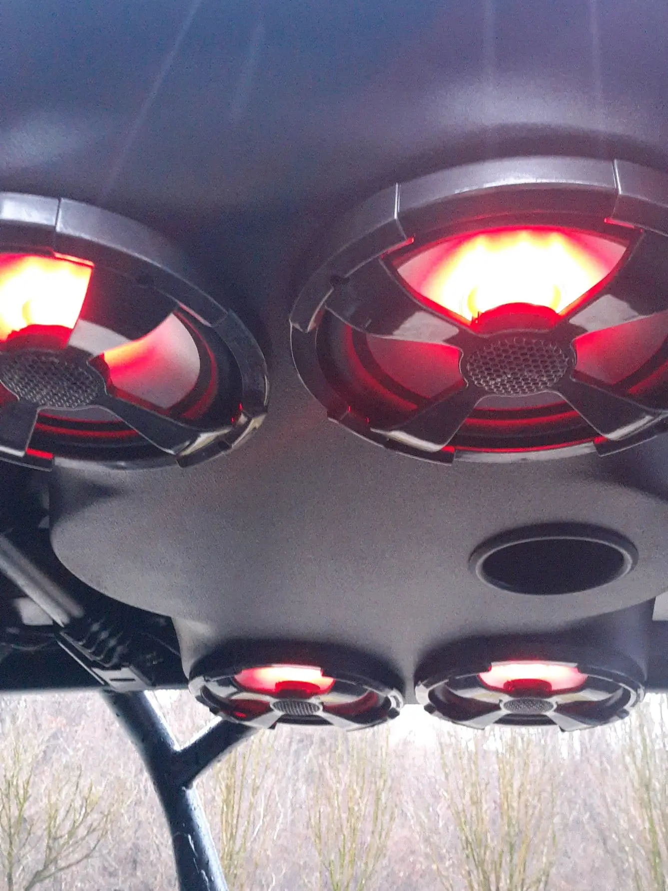 XP PRO 4 FOUR SEATER - Image 3